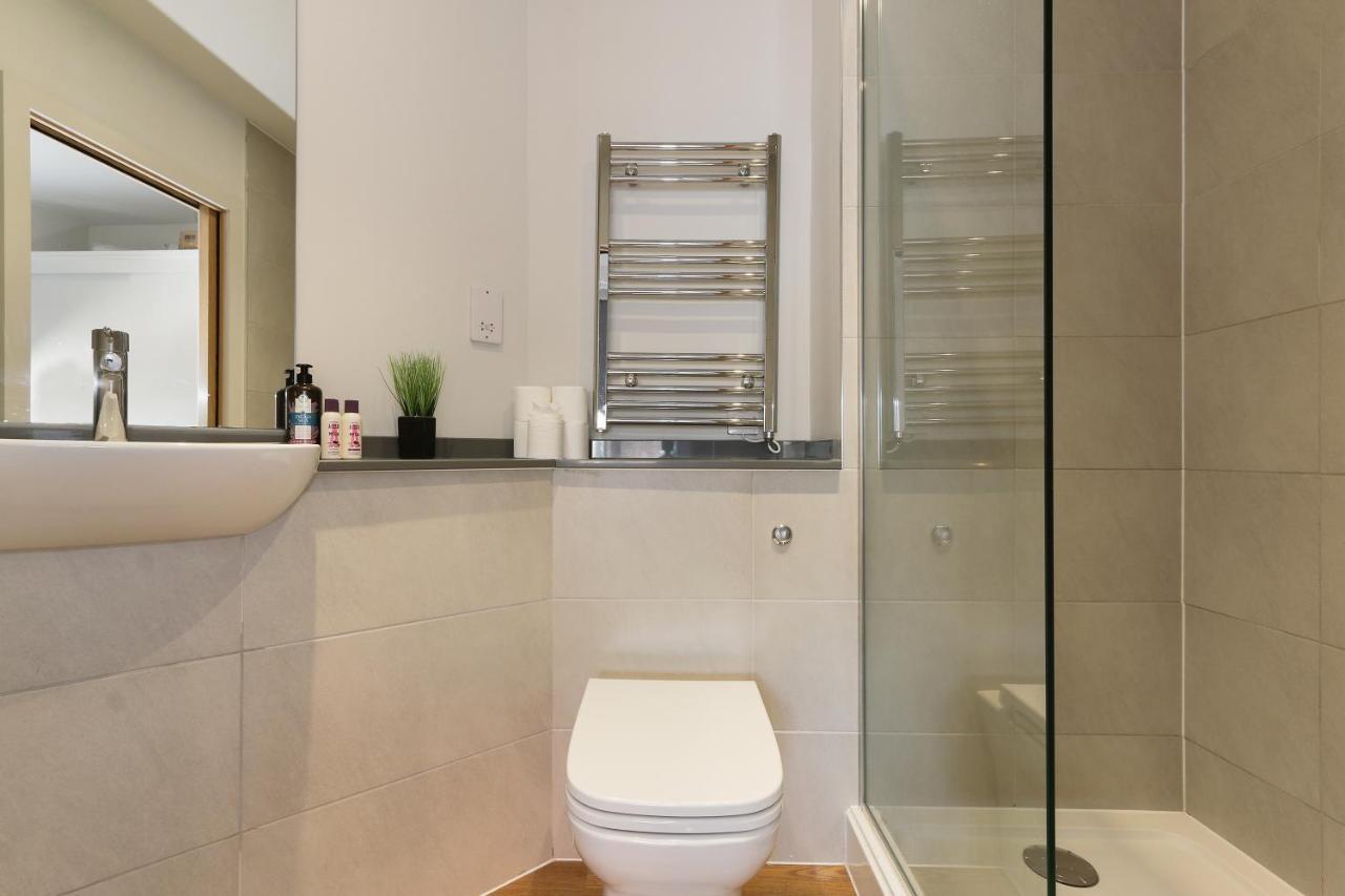 Modern 2-Bed Apartment, Free Parking, City Centre, Netflix & Pet Friendly - Hosted By Stay Host Save Sheffield Zewnętrze zdjęcie