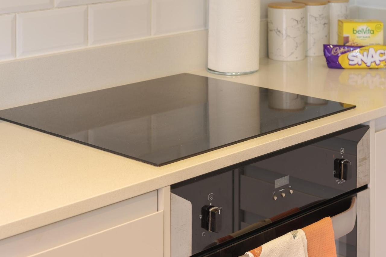 Modern 2-Bed Apartment, Free Parking, City Centre, Netflix & Pet Friendly - Hosted By Stay Host Save Sheffield Zewnętrze zdjęcie