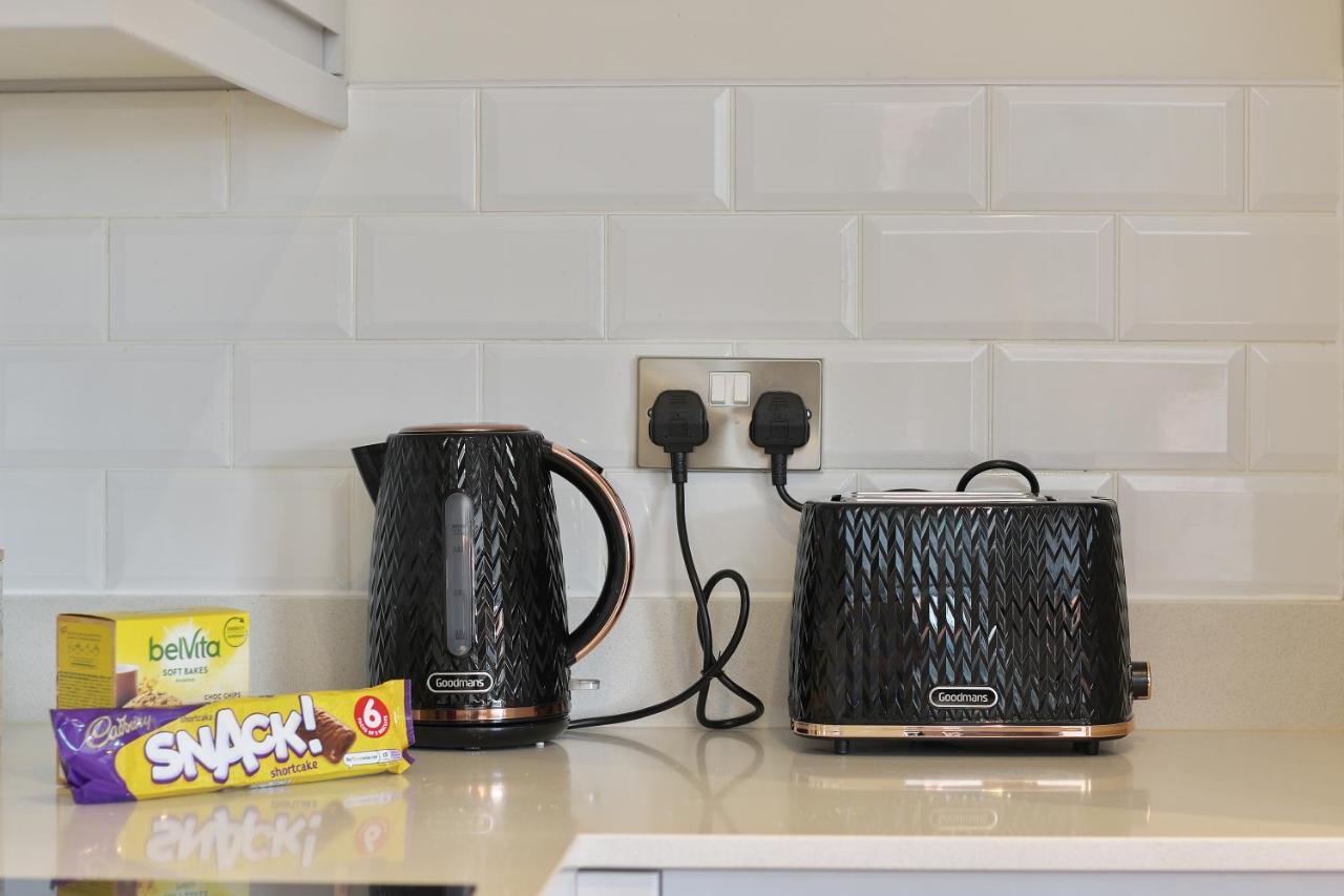 Modern 2-Bed Apartment, Free Parking, City Centre, Netflix & Pet Friendly - Hosted By Stay Host Save Sheffield Zewnętrze zdjęcie